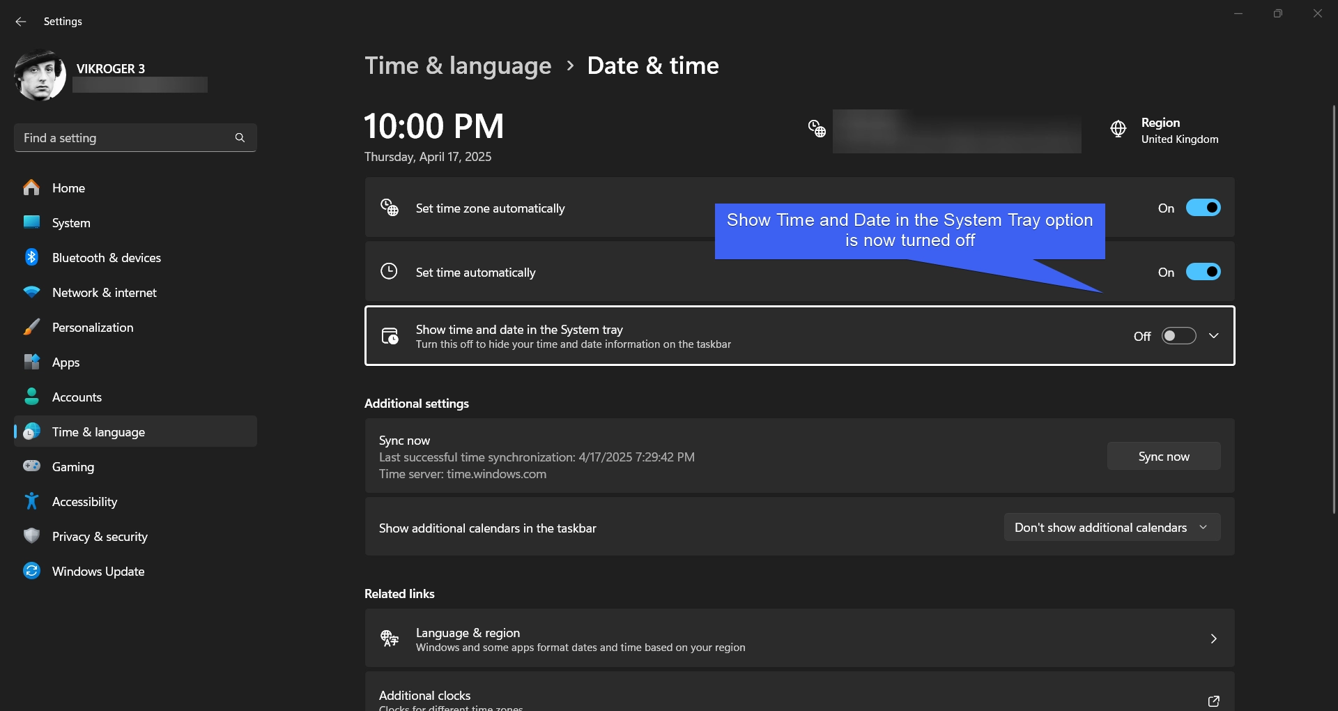 Show Date and Time option is disabled on Windows 11