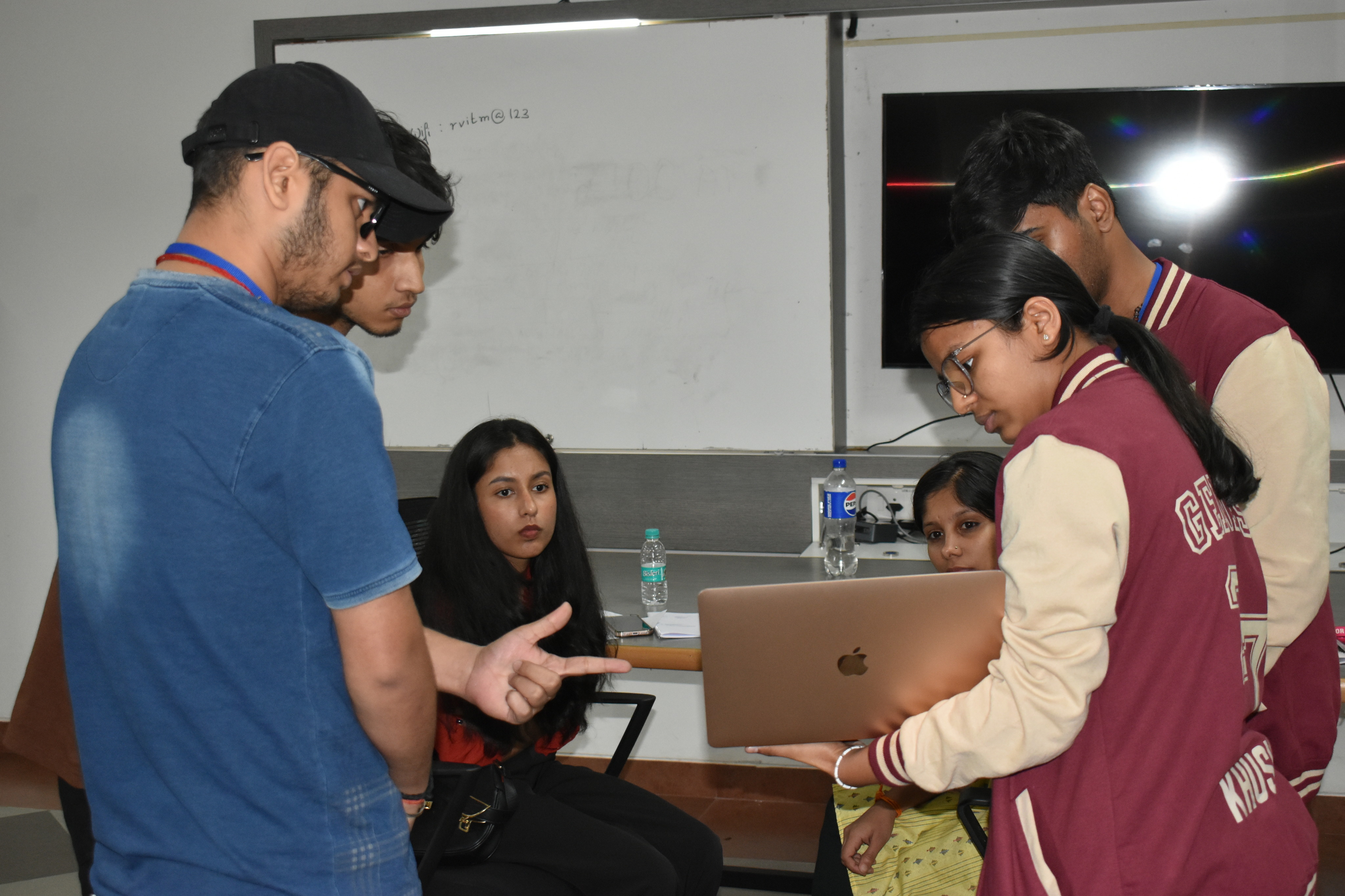first_round_pitch