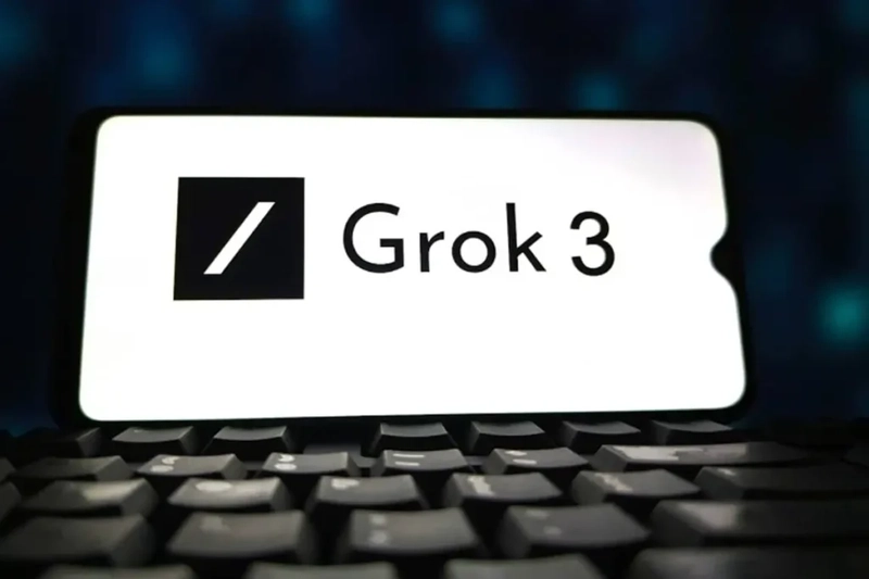 Grok 3 vs Midjourney: Which is Better in AI Art