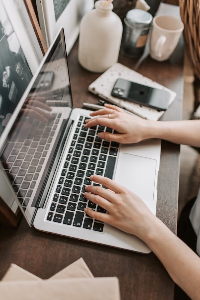 How AI is Revolutionizing Coding: Enhancing Efficiency and Quality