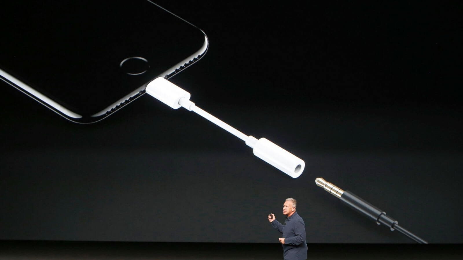 apple headphone announcement